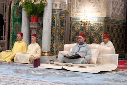 Image du Maroc Professionnelle de  Sa Majesté le Roi Mohammed VI, Amir Al Mouminine, préside à Casablanca la quatrième causerie religieuse du mois sacré de Ramadan 1439", le 30 Mai 2018. (Photo/ SPPR) via Jalilbounhar.com 